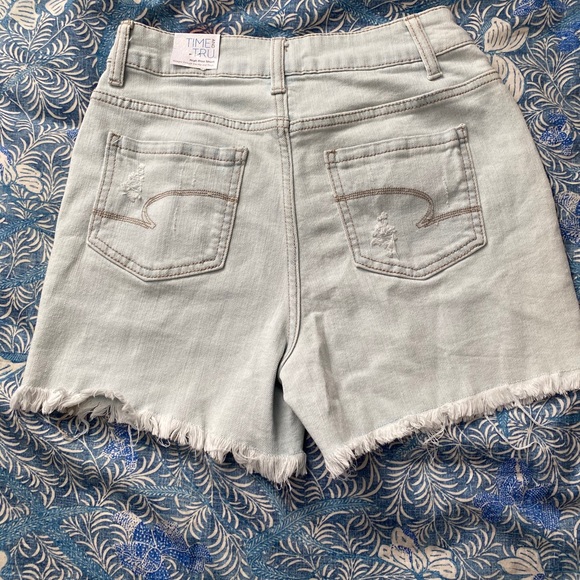 TIME AND THRU HIGHT RISE SHORT - Picture 3 of 4